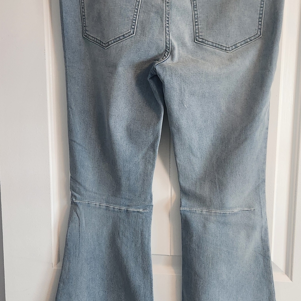 NWOT We The Free Flared Denim Jeans - Picture 5 of 9